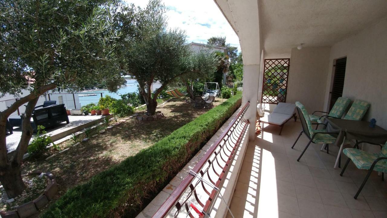 Apartments Dora Banjol Exterior foto